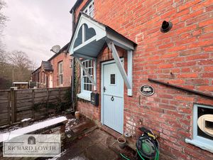 Front Entrance- click for photo gallery